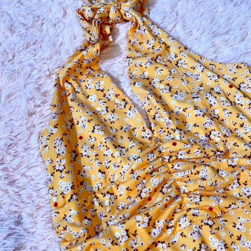 Yellow Floral Cottage Fairy Core Whimsical Feminine Earthy Boho Halter Dress‎ - Picture 2 of 6